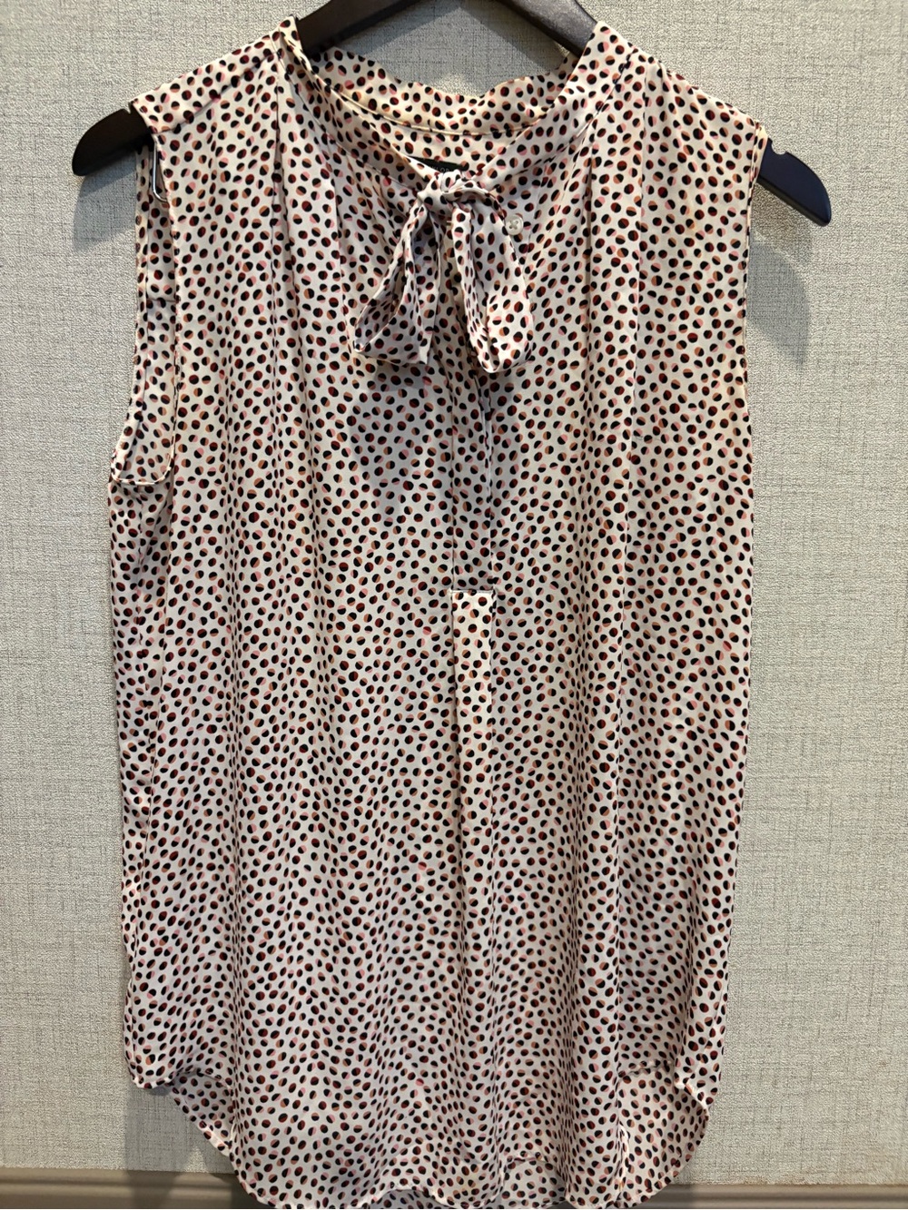 Ann Taylor Blouse Women's M Pink White Polka Dot Tie Neck Sleeveless Blouse SZ M